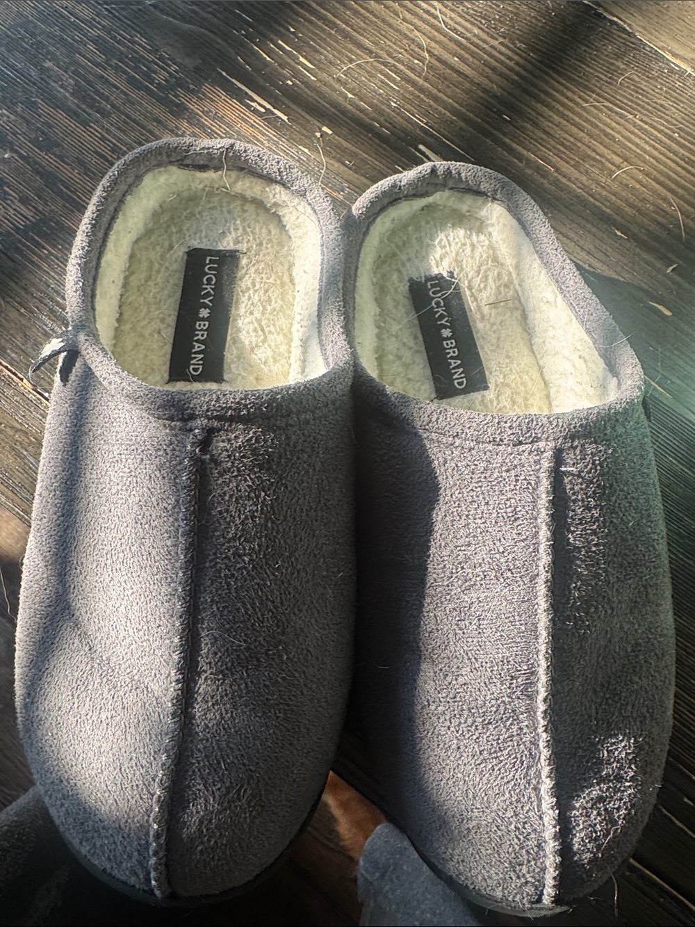 Boys Lucky Brand Gray Cozy Fleece-Lined Slip-On Slippers
